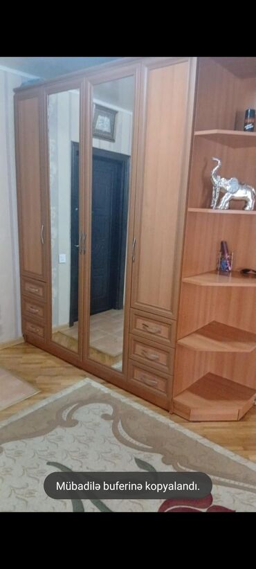 Masa və oturacaq dəstləri: Dehliz mebeli satilir 100azn. Unvan Xetai m/s Nigaz