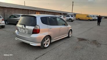 Honda: Honda Fit: 2002 г., 1.3 л, Автомат, Бензин, Хэтчбэк