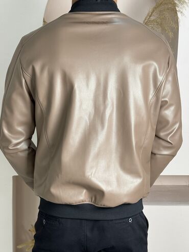 Куртки: Куртки - 𝐊𝐍𝐗 ——————— • Множество расцветок ✔️ • Все актуальные размеры — 30