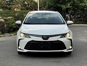 мес лупарик: Toyota Corolla: 2022 г., 1.8 л, Вариатор, Гибрид, Седан — 1