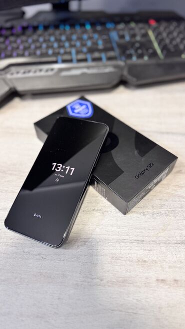 Samsung: Samsung Galaxy S22, Б/у, 256 ГБ, цвет - Черный, 2 SIM, eSIM