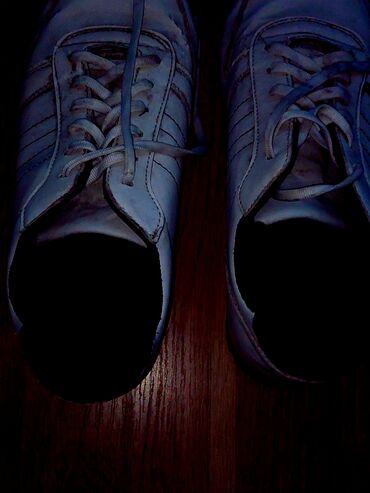 Krasofkalar və idman ayaqqabıları: Polaris krassovkası. 42 razmerdir. 2 manat — 3