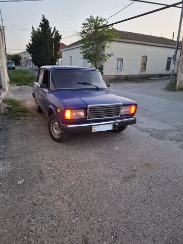 продажа бу авто в азербайджане: ВАЗ (ЛАДА) 2107: 1.6 л | 2003 г. 2000 км Седан