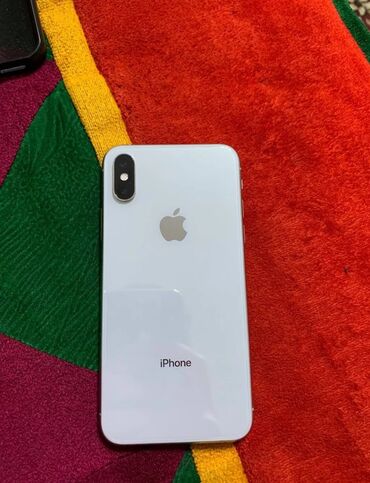 Apple iPhone: IPhone Xs Max, Б/у, 256 ГБ, Белый, Зарядное устройство, Чехол, Кабель, 76 %