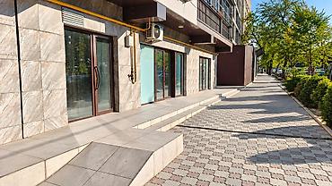 open space: Сдаётся подвальное коммерческое помещение 90 м² — первая линия — 1
