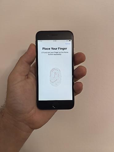 sony ericsson 868: Iphone 6 crni sa 32 gb memorije, sim free icloud free. Ok očuvan, i — 4