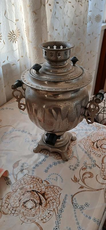 delloro mebel: Məhsul: Klassik metal samovar və vitrinli qonaq otağı şkafı dəsti — 1