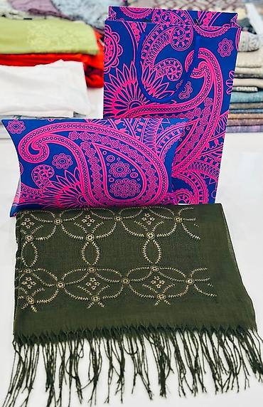 Baş geyimləri: Şarf qutuda - Brend: Louis Vuitton – monoqram naxışlı, təmtəraqlı — 8