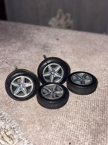 УАЗ: Autotime firmasina mexsus olan uaz modeli vezyeti sekildeki kimidir — 1