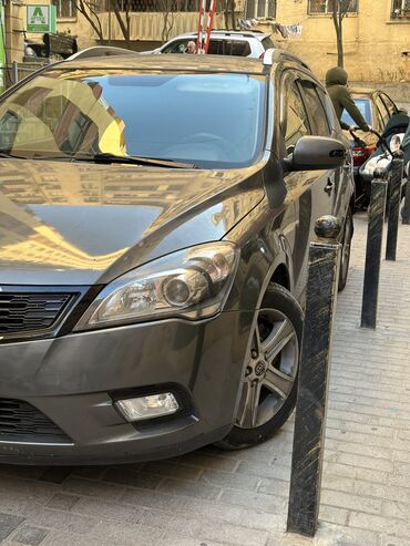 Kia: Kia Ceed: 1.6 l | 2011 il Universal — 3