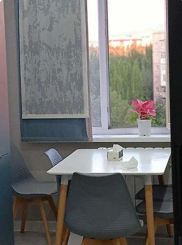 study table: Стол и комплект стульев для кухни/столовой в сканди-стиле. - Стол — 1
