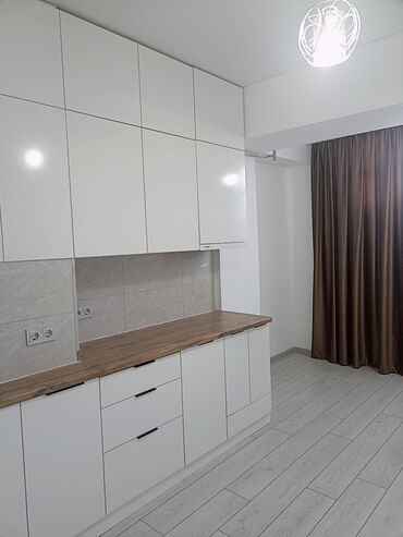 новый квартира: 1 комната, 43 м², 1 этаж, Дизайнерский ремонт
