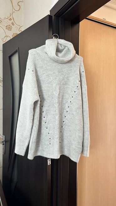 женские кофты со шнуровкой: Qalın kofta geyinilmiyib Razmer XL