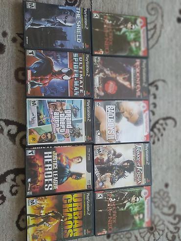 Техника и электроника: PlayStation 2 üçün disklər 1 ədədi 2 AZN tək tək satılmır 5 və ya 10 — 2