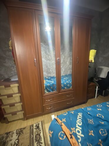 Шкафы для одежды: Шкаф для одежды, Прямой, ЛДСП