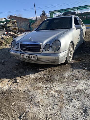 Mercedes-Benz: Mercedes-Benz E-Class: 1997 г., 2.4 л, Механика, Бензин, Седан