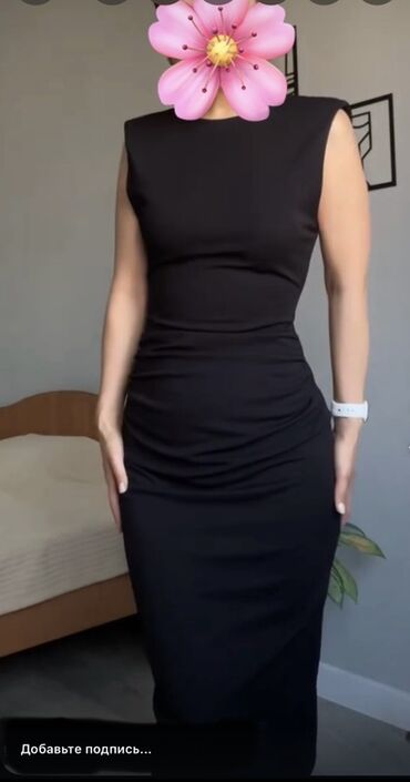 женские рейтинговые платья: Черное платье-футляр миди ZARA - Силуэт: приталенный, с драпировкой