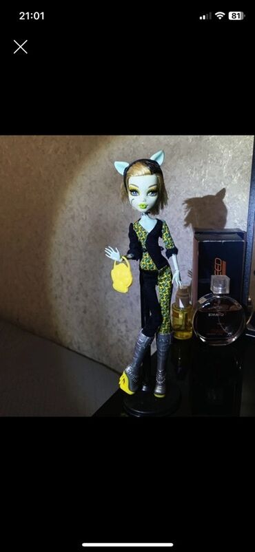домик для куклы: Кукла Monster hign с коллекции монстрических мутаций,кукла почти фулл lalafo.kg да домик для куклы: Кукла Monster hign с коллекции монстрических мутаций,кукла почти фулл