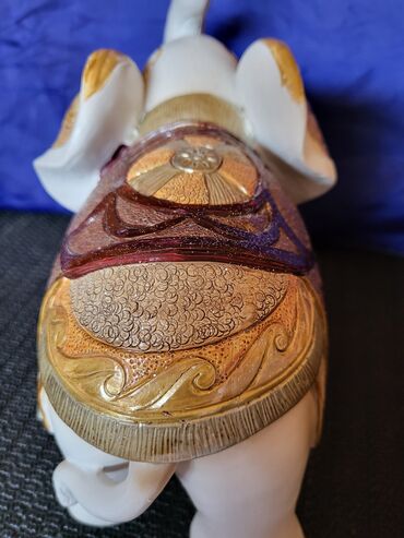 Figure: Figura, bоја - Šareno, Novo — 12