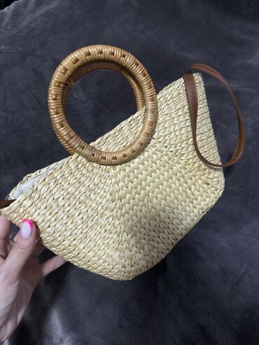этно сумка: Продается плетенная сумка 👜 Новая Твердая очень хорошо смотрится