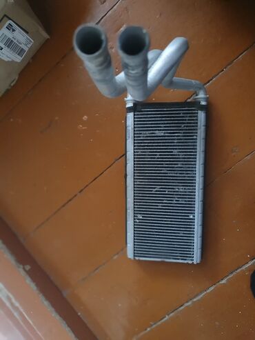 radiator barmaqlığı vaz: Subaru pec radiatoru