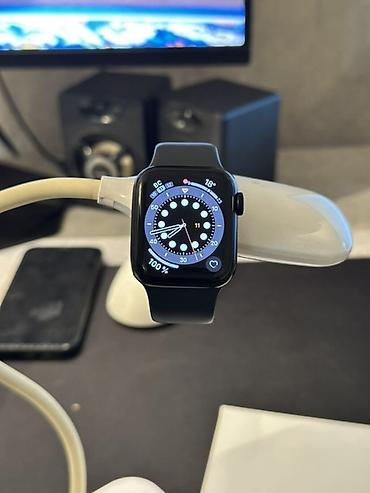Apple Watch Series 6, 44 мм (алюминий, цвет — чёрный/Space Gray) с