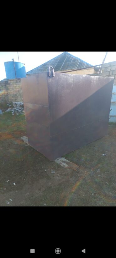 Baklar və çənlər: Bak, Metal, 1000 l l, İşlənmiş, Ödənişli çatdırılma — 4