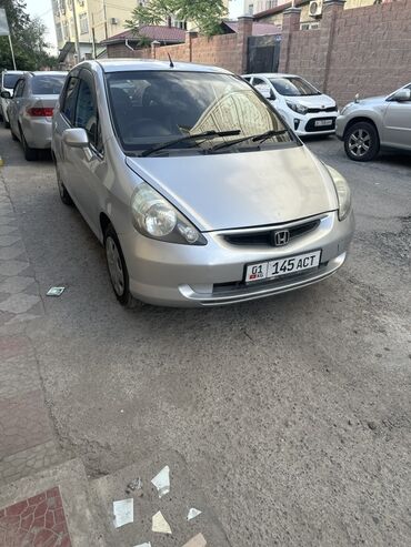 honda фит аренда: Сдаю в аренду: Легковое авто, Под такси