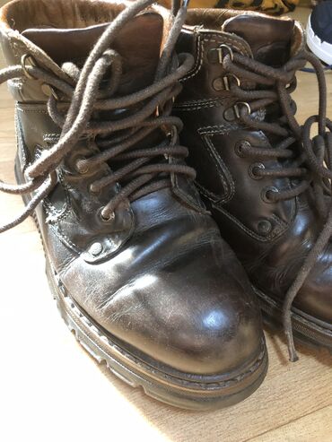 ботинки мужские бу: Продаю ботинки чистая кожа Фирменные original Размер 43 Тел