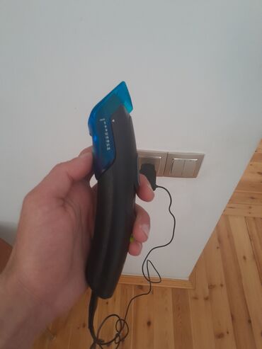 Trimmerlər və saç qırxan maşınlar: Saç qırxan maşın, Braun, İşlənmiş, Ünvandan götürmə — 11