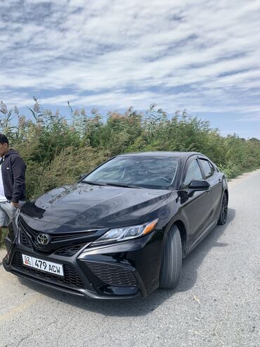 хорошим состоянием: Toyota Camry: 2019 г., 2.5 л, Автомат, Бензин, Седан