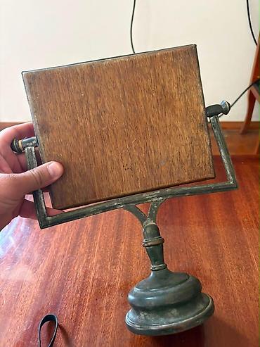 мельхиор цена: Лот: Настольное зеркало-трюмо на чугунной подставке. Производитель — 4