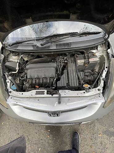 fit 3: Honda Fit: 2002 г., 1.3 л, Вариатор, Бензин, Хэтчбэк — 9