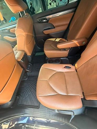 2 8: Toyota Highlander: 2020 г., 2.5 л, Гибрид, Кроссовер — 4