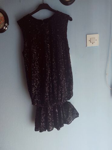 Ostala ženska odeća: Lot ženske odeće – 4 komada 1) Duga haljina, bež/nude ton - Dugi — 42