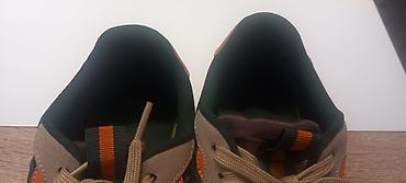 under armour: Patike u dobrom stanju. Broj 42.Novi Beograd blok 62 — 8