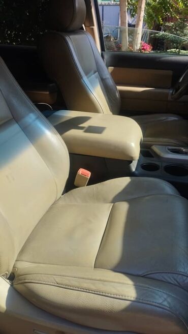 Toyota: Toyota Sequoia: 2007 г., 4.6 л, Автомат, Бензин, Внедорожник — 7