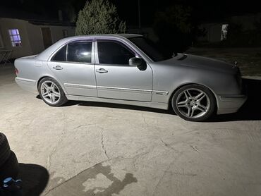 диски с шинами 14: Литые Диски R 18 AMG, Комплект, отверстий - 5, Б/у