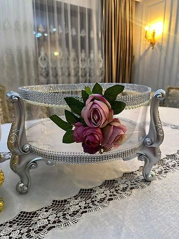 Пуфики: Севеты на тои - Обивка: светлая, бархатистая ткань с кантом по верху — 9