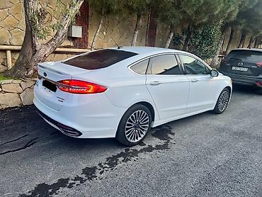ford fujin: Ford Fusion: 2 l | 2018 il 124000 km Sedan — 7
