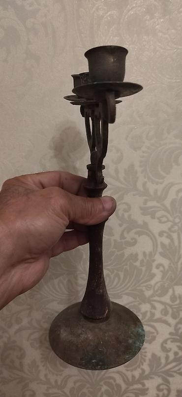 dekor qrup: Məhsul: Bürünc üçlü şamdan Təsvir: - Material: tam bürünc (alt — 1