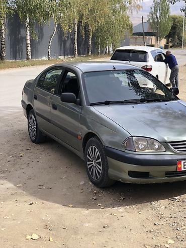 Toyota: Toyota Avensis: 2001 г., 2 л, Механика, Дизель, Седан — 4