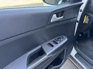 Kia: Kia Sportage: 2018 г., 2 л, Дизель, Кроссовер at lalafo.kg — 11 Kia: Kia Sportage: 2018 г., 2 л, Дизель, Кроссовер — 11