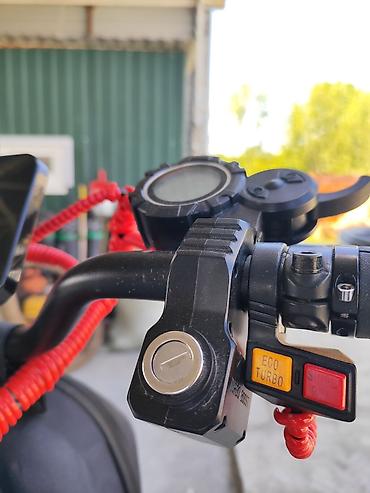 Elektrikli samokatlar: Elektrik samokat 11", > 1000 Vt, > 45 km/s — 8