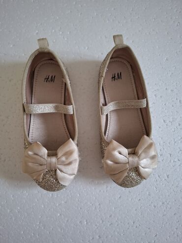 baletanke nazalost male: Ballet shoes, H&M, Size - 26