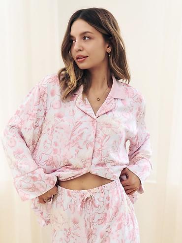 Домашние костюмы: Зима в самом разгаре, а это значит, что выходить из дома хочется — 7