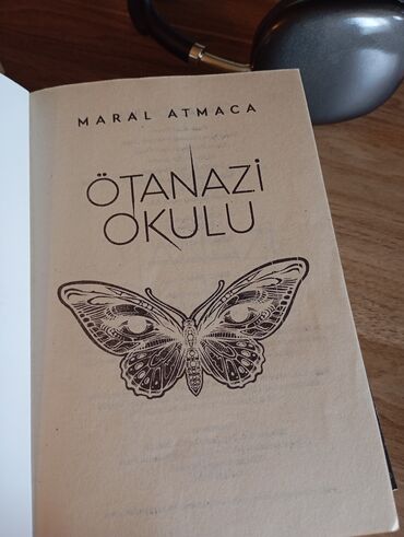 Digər kitablar və jurnallar: "otanazi okulu" kitabi. sadece birinci hissesi az oxunub, vereqleri