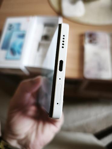 Xiaomi: Prodajem tel redmi note 12 pro plus 5g sa 6 gb ram i 128 gb memorije — 8