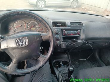 Honda: Honda Civic: 2002 г., 1.6 л, Механика, Бензин, Седан