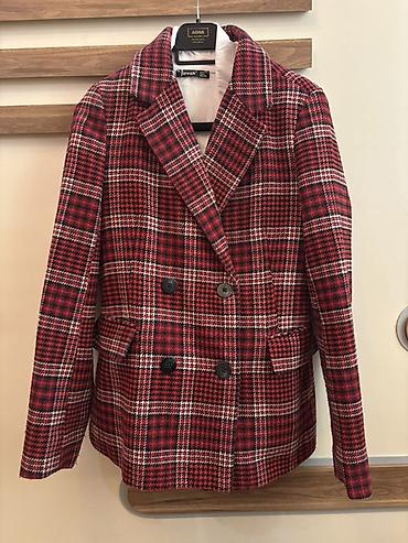 ag jaket: Qadın üçün klassik biçimli qırmızı-qaralı ağ rənglərdə dama (plaid) — 1